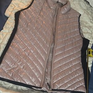Calvin Klein Performance Silver Quilted Vest